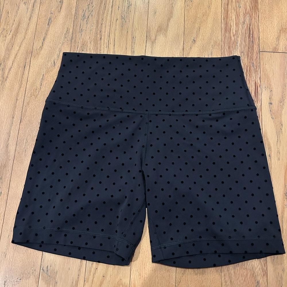 Lululemon polka flock align bike shorts size 10